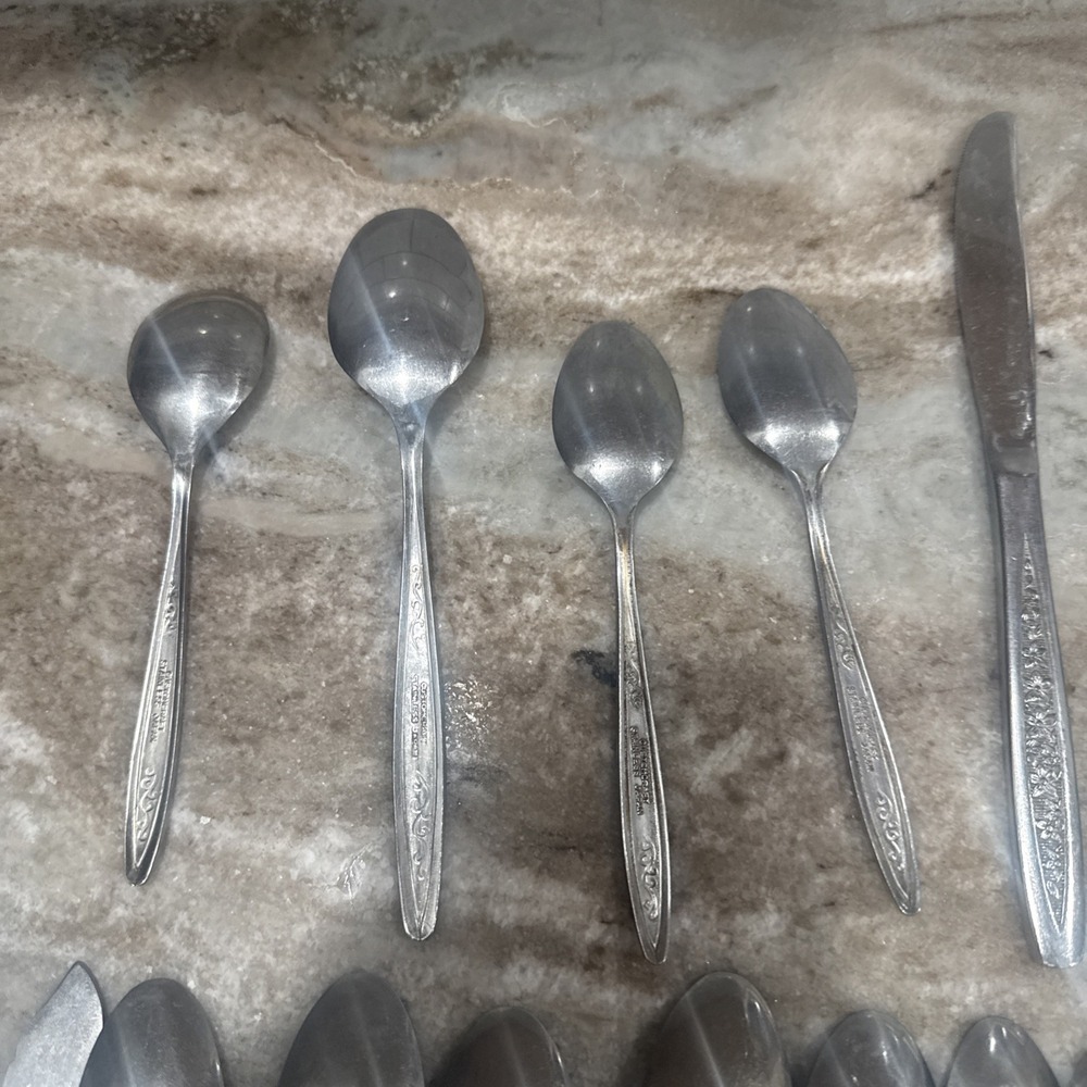 Vintage Customcraft CUS5 Japan Stainless Steel Flatware 20 Pc Fork Spoon Knife - Picture 10 of 13